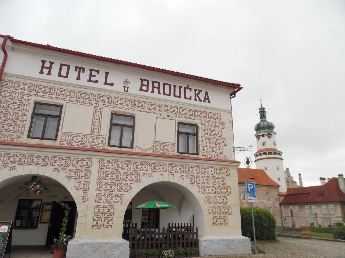 Hotel U Broucka Нове-Место-над-Метуйи Экстерьер фото